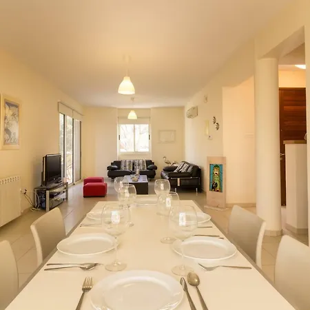 Mare Villa